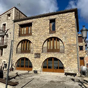 Hostal Centre Del Montsec